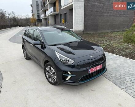 Синий Киа Niro, объемом двигателя 0 л и пробегом 138 тыс. км за 18900 $, фото 1 на Automoto.ua