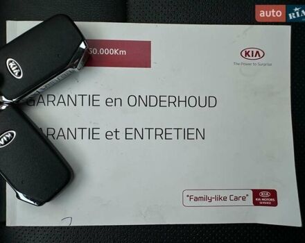 Синій Кіа Niro, об'ємом двигуна 0 л та пробігом 62 тис. км за 24600 $, фото 72 на Automoto.ua