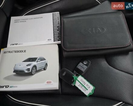Синій Кіа Niro, об'ємом двигуна 0 л та пробігом 129 тис. км за 18999 $, фото 39 на Automoto.ua