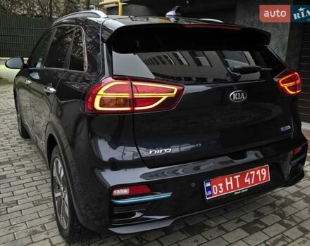 Синій Кіа Niro, об'ємом двигуна 0 л та пробігом 129 тис. км за 18999 $, фото 9 на Automoto.ua
