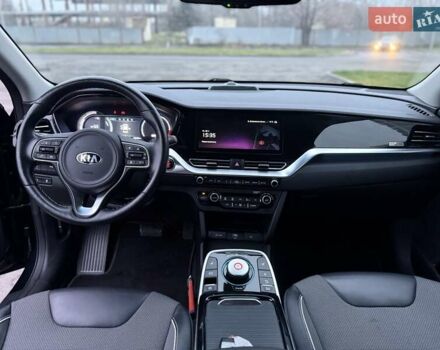 Синій Кіа Niro, об'ємом двигуна 0 л та пробігом 138 тис. км за 18900 $, фото 21 на Automoto.ua