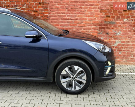 Синій Кіа Niro, об'ємом двигуна 0 л та пробігом 88 тис. км за 19750 $, фото 14 на Automoto.ua
