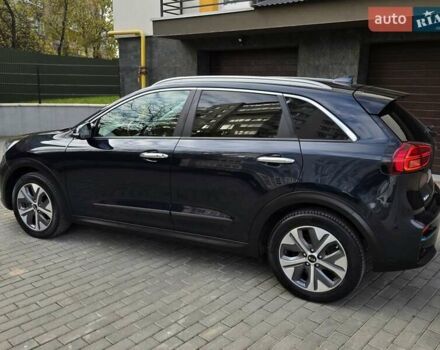Синий Киа Niro, объемом двигателя 0 л и пробегом 138 тыс. км за 18799 $, фото 5 на Automoto.ua