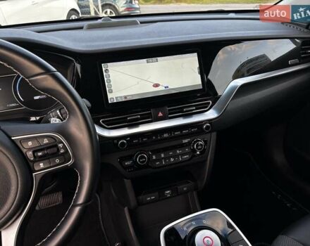 Синій Кіа Niro, об'ємом двигуна 0 л та пробігом 112 тис. км за 18800 $, фото 22 на Automoto.ua