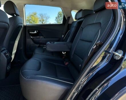 Синий Киа Niro, объемом двигателя 0 л и пробегом 45 тыс. км за 23700 $, фото 74 на Automoto.ua