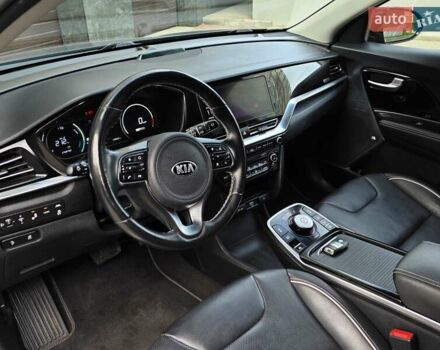 Синий Киа Niro, объемом двигателя 0 л и пробегом 138 тыс. км за 18799 $, фото 24 на Automoto.ua