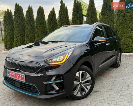 Синий Киа Niro, объемом двигателя 0 л и пробегом 88 тыс. км за 20999 $, фото 3 на Automoto.ua