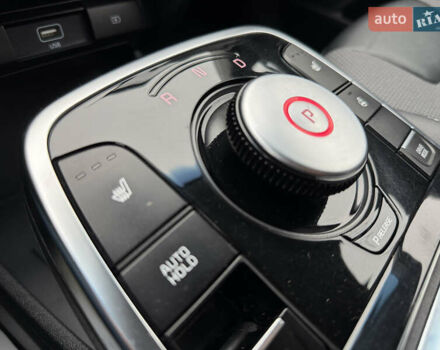 Синій Кіа Niro, об'ємом двигуна 0 л та пробігом 67 тис. км за 19000 $, фото 29 на Automoto.ua