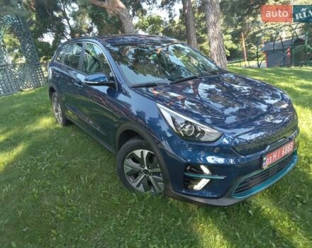 Синий Киа Niro, объемом двигателя 0 л и пробегом 49 тыс. км за 16980 $, фото 2 на Automoto.ua