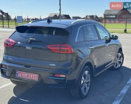 Синий Киа Niro, объемом двигателя 0 л и пробегом 104 тыс. км за 20900 $, фото 3 на Automoto.ua