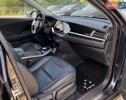 Синий Киа Niro, объемом двигателя 0 л и пробегом 70 тыс. км за 23200 $, фото 58 на Automoto.ua