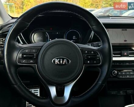 Синій Кіа Niro, об'ємом двигуна 0 л та пробігом 57 тис. км за 24700 $, фото 51 на Automoto.ua