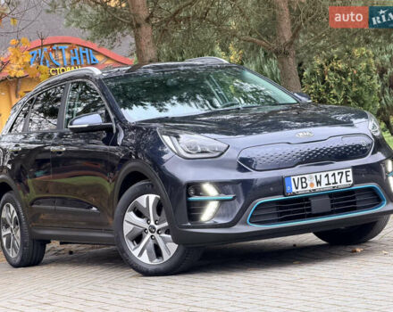 Синий Киа Niro, объемом двигателя 0 л и пробегом 64 тыс. км за 23800 $, фото 5 на Automoto.ua