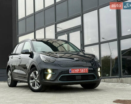 Синій Кіа Niro, об'ємом двигуна 0 л та пробігом 124 тис. км за 19950 $, фото 7 на Automoto.ua