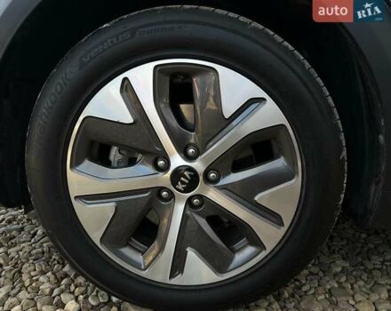 Синий Киа Niro, объемом двигателя 0 л и пробегом 62 тыс. км за 23600 $, фото 25 на Automoto.ua