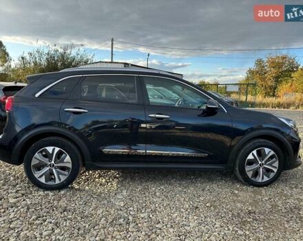 Синій Кіа Niro, об'ємом двигуна 0 л та пробігом 62 тис. км за 24600 $, фото 34 на Automoto.ua