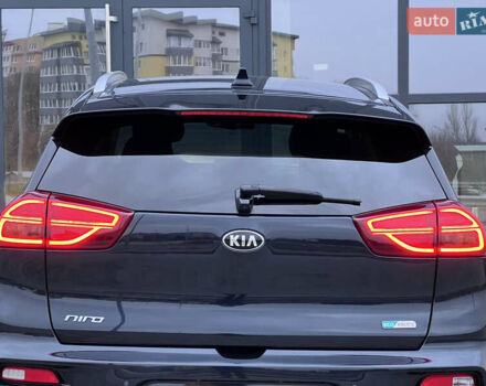 Синій Кіа Niro, об'ємом двигуна 0 л та пробігом 112 тис. км за 20800 $, фото 2 на Automoto.ua