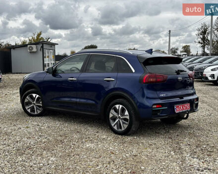 Синий Киа Niro, объемом двигателя 0 л и пробегом 60 тыс. км за 21999 $, фото 2 на Automoto.ua