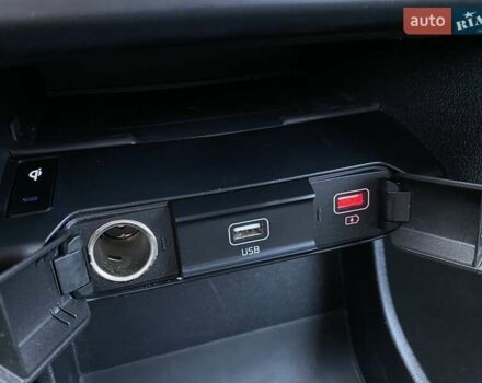 Синий Киа Niro, объемом двигателя 0 л и пробегом 123 тыс. км за 20600 $, фото 50 на Automoto.ua