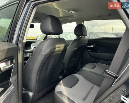 Синий Киа Niro, объемом двигателя 0 л и пробегом 46 тыс. км за 23050 $, фото 34 на Automoto.ua