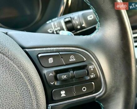 Синій Кіа Niro, об'ємом двигуна 0 л та пробігом 69 тис. км за 19999 $, фото 29 на Automoto.ua