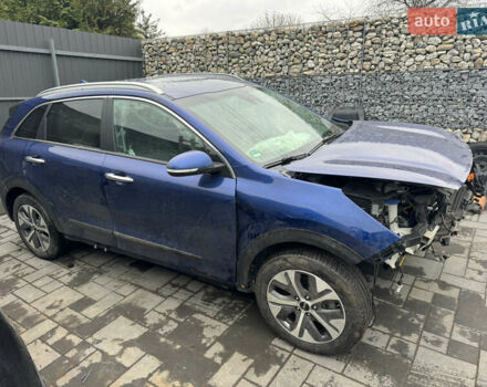 Синій Кіа Niro, об'ємом двигуна 0 л та пробігом 67 тис. км за 10777 $, фото 3 на Automoto.ua
