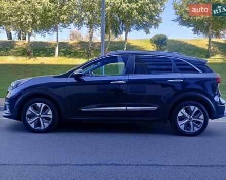 Синий Киа Niro, объемом двигателя 0 л и пробегом 101 тыс. км за 20950 $, фото 1 на Automoto.ua