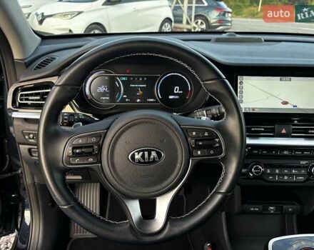 Синій Кіа Niro, об'ємом двигуна 0 л та пробігом 112 тис. км за 18800 $, фото 24 на Automoto.ua