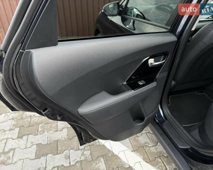 Синий Киа Niro, объемом двигателя 0 л и пробегом 149 тыс. км за 19700 $, фото 16 на Automoto.ua