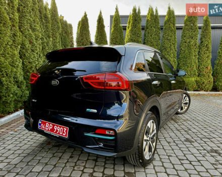 Синий Киа Niro, объемом двигателя 0 л и пробегом 83 тыс. км за 19999 $, фото 20 на Automoto.ua