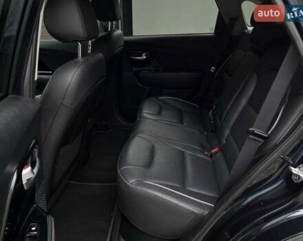 Синій Кіа Niro, об'ємом двигуна 0 л та пробігом 129 тис. км за 18999 $, фото 28 на Automoto.ua