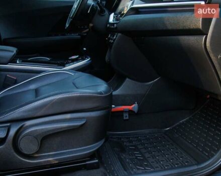 Синий Киа Niro, объемом двигателя 0 л и пробегом 125 тыс. км за 18950 $, фото 69 на Automoto.ua