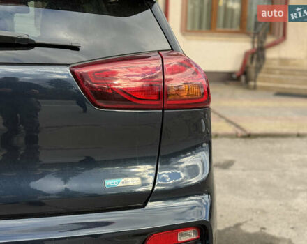 Синій Кіа Niro, об'ємом двигуна 0 л та пробігом 136 тис. км за 19350 $, фото 21 на Automoto.ua