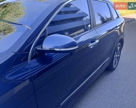 Синий Киа Niro, объемом двигателя 0 л и пробегом 101 тыс. км за 20950 $, фото 19 на Automoto.ua
