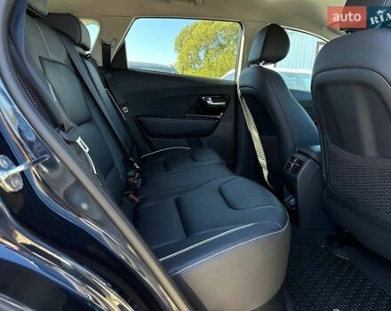 Синий Киа Niro, объемом двигателя 0 л и пробегом 45 тыс. км за 23700 $, фото 81 на Automoto.ua