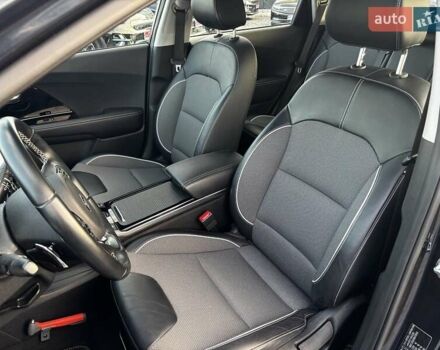 Синій Кіа Niro, об'ємом двигуна 0 л та пробігом 112 тис. км за 18800 $, фото 26 на Automoto.ua