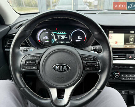 Синій Кіа Niro, об'ємом двигуна 0 л та пробігом 124 тис. км за 19950 $, фото 42 на Automoto.ua