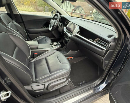 Синій Кіа Niro, об'ємом двигуна 0 л та пробігом 136 тис. км за 19350 $, фото 33 на Automoto.ua