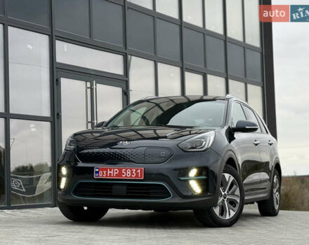 Синій Кіа Niro, об'ємом двигуна 0 л та пробігом 124 тис. км за 19950 $, фото 4 на Automoto.ua