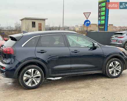 Синій Кіа Niro, об'ємом двигуна 0 л та пробігом 67 тис. км за 19000 $, фото 11 на Automoto.ua