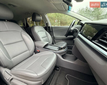 Синий Киа Niro, объемом двигателя 0 л и пробегом 64 тыс. км за 23800 $, фото 17 на Automoto.ua