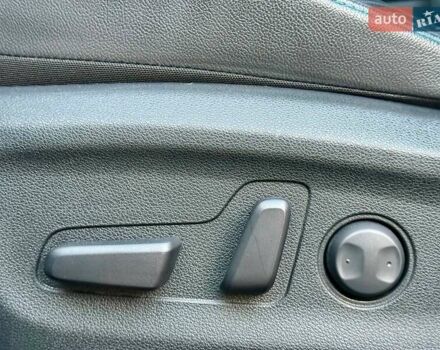 Синій Кіа Niro, об'ємом двигуна 0 л та пробігом 69 тис. км за 19999 $, фото 14 на Automoto.ua