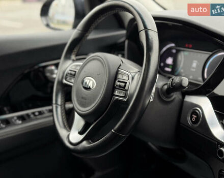 Синий Киа Niro, объемом двигателя 0 л и пробегом 147 тыс. км за 19500 $, фото 45 на Automoto.ua