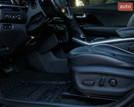 Синий Киа Niro, объемом двигателя 0 л и пробегом 125 тыс. км за 18950 $, фото 51 на Automoto.ua