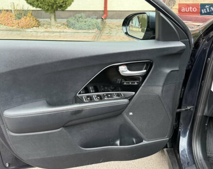 Синій Кіа Niro, об'ємом двигуна 0 л та пробігом 159 тис. км за 18499 $, фото 24 на Automoto.ua