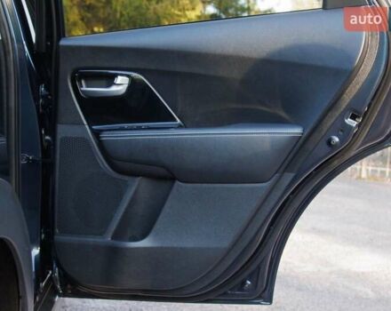 Синий Киа Niro, объемом двигателя 0 л и пробегом 125 тыс. км за 18950 $, фото 73 на Automoto.ua