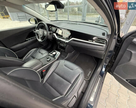 Синій Кіа Niro, об'ємом двигуна 0 л та пробігом 124 тис. км за 19950 $, фото 57 на Automoto.ua