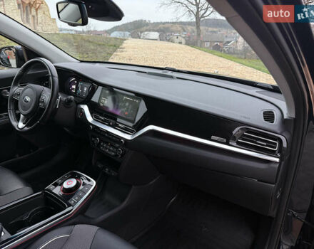 Синій Кіа Niro, об'ємом двигуна 0 л та пробігом 88 тис. км за 19750 $, фото 37 на Automoto.ua