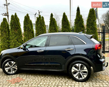 Синій Кіа Niro, об'ємом двигуна 0 л та пробігом 87 тис. км за 18999 $, фото 13 на Automoto.ua
