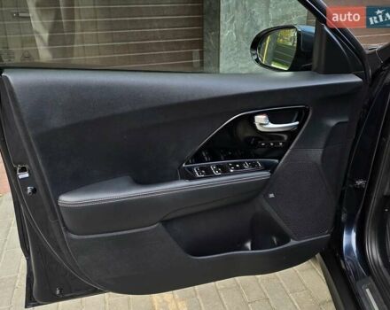 Синий Киа Niro, объемом двигателя 0 л и пробегом 138 тыс. км за 18799 $, фото 20 на Automoto.ua